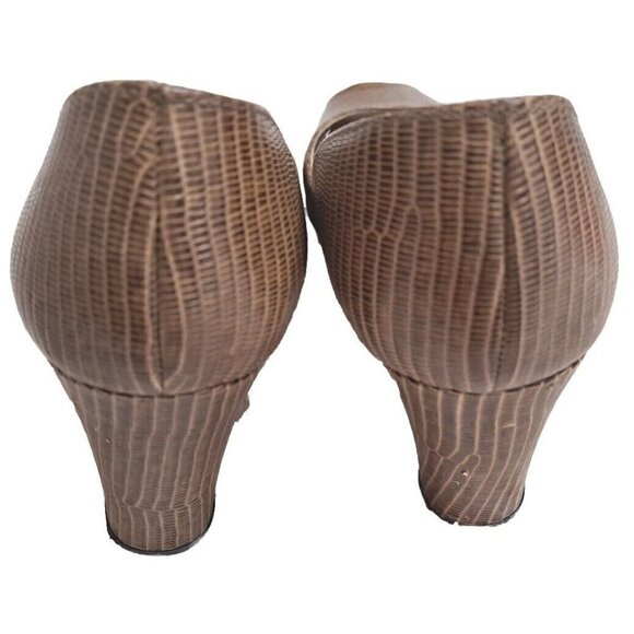 Etienne Aigner Women's 8M Brown Peep-Toe Snakeskin Leather Pumps 3" Heel - Picture 4 of 11